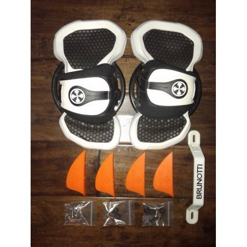 Комплектующие для досок Brunotti Classic Accessoires Set 2014 Комплектующие для досок Brunotti Classic Accessoires Set 2014